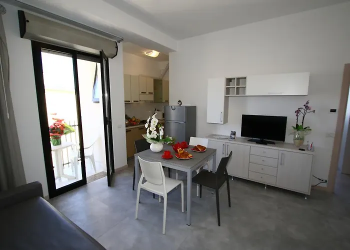 Angeli 3* Римини